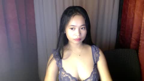 Snapshot of hot_pinayyy chatting on December 2025 08:23:01 AM hot_pinayyy online show from December 2025 08:23:01 AM