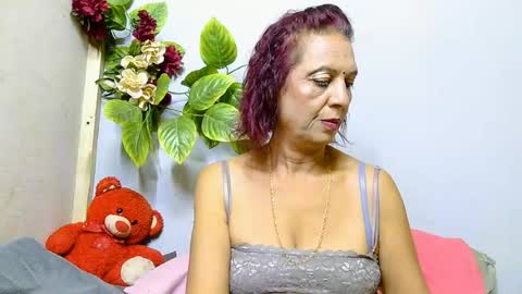 Snapshot of hot_queen58 chatting on July 2026 03:43:01 PM hot queen online show from July 2026 03:43:01 PM