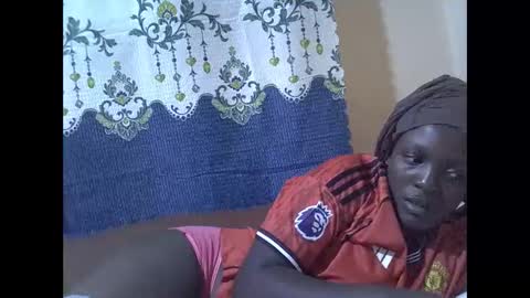 RAYLAH online show from December 2025 07:21:01 PM