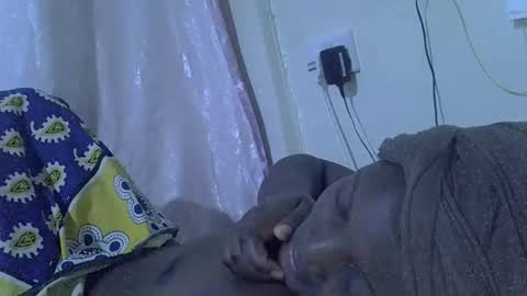 RAYLAH online show from April 2026 07:58:02 PM