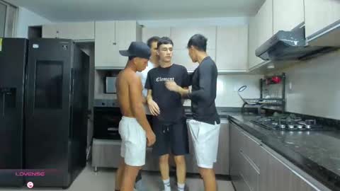 Vanesa Oliver and Andrew online show from September 2025 11:10:02 PM