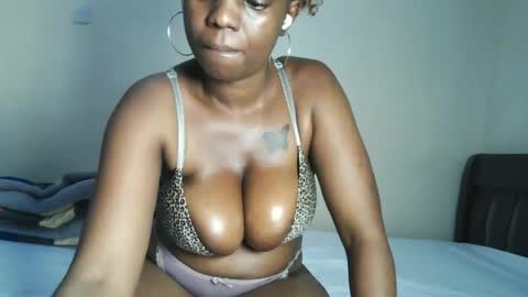 Snapshot of hot_sexxy_baby chatting on June 2026 12:53:01 PM hot_sexxy_baby online show from June 2026 12:53:01 PM