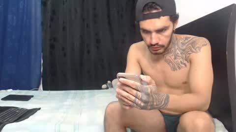 Hot Sharks   online show from April 2026 07:19:01 AM