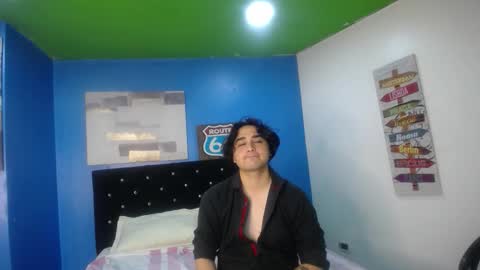 HotApollo online show from October 2025 12:17:02 PM