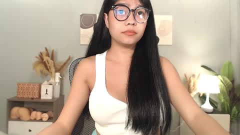 hotasian_gabby69 online show from April 2026 10:57:02 AM
