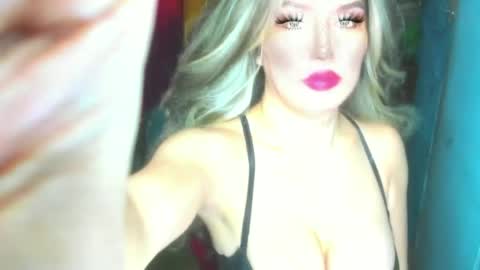 Snapshot of hotbabe_tanya chatting on June 2026 04:02:01 AM T A N Y A online show from June 2026 04:02:01 AM
