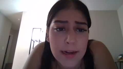 Snapshot of hotbmbd25 chatting on November 2025 09:15:01 PM Ivy Rose420 online show from November 2025 09:15:01 PM