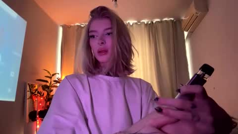 hotchubently online show from March 2025 07:43:02 AM