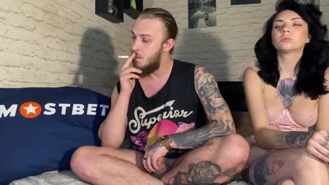 YounHotCouple online show from January 2025 10:28:01 AM