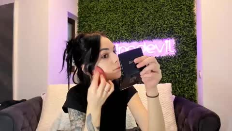 hotfallingdevil online show from February 2025 05:51:02 AM