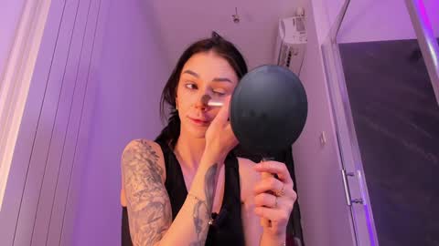 hotfallingdevil online show from March 2026 05:36:01 AM