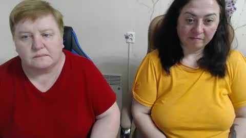 Snapshot of hotfiremommy chatting on May 2026 08:25:01 PM LimonkaFire online show from May 2026 08:25:01 PM