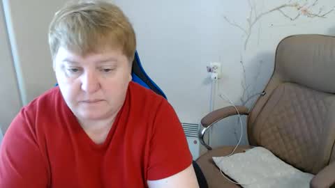 Snapshot of hotfiremommy chatting on May 2026 05:56:01 AM LimonkaFire online show from May 2026 05:56:01 AM