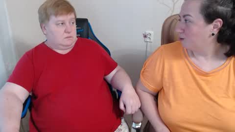 Snapshot of hotfiremommy chatting on May 2026 05:54:02 PM LimonkaFire online show from May 2026 05:54:02 PM