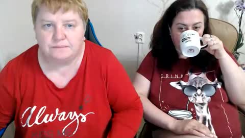 Snapshot of hotfiremommy chatting on June 2026 08:25:02 PM LimonkaFire online show from June 2026 08:25:02 PM