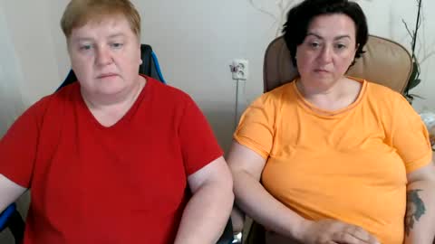 Snapshot of hotfiremommy chatting on June 2026 07:49:01 PM LimonkaFire online show from June 2026 07:49:01 PM