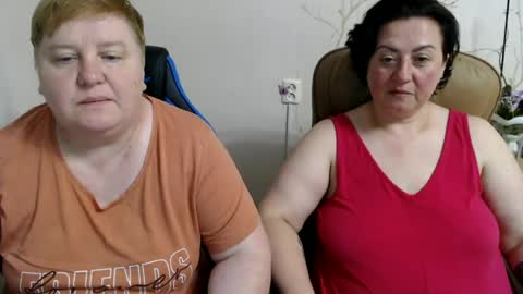 Snapshot of hotfiremommy chatting on June 2026 08:33:01 PM LimonkaFire online show from June 2026 08:33:01 PM