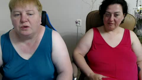 Snapshot of hotfiremommy chatting on June 2026 06:56:01 PM LimonkaFire online show from June 2026 06:56:01 PM