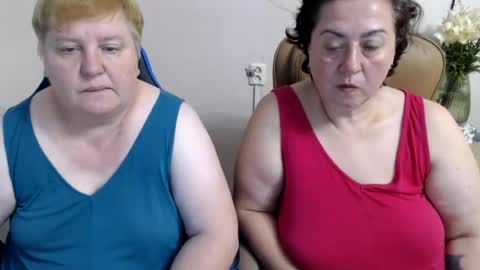 Snapshot of hotfiremommy chatting on July 2026 06:24:02 PM LimonkaFire online show from July 2026 06:24:02 PM
