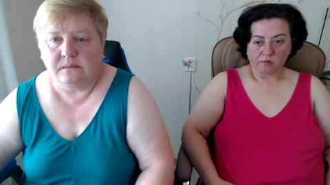 Snapshot of hotfiremommy chatting on July 2026 09:57:01 AM LimonkaFire online show from July 2026 09:57:01 AM