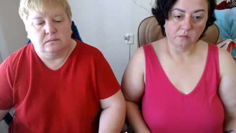 Snapshot of hotfiremommy chatting on July 2026 08:23:01 AM LimonkaFire online show from July 2026 08:23:01 AM
