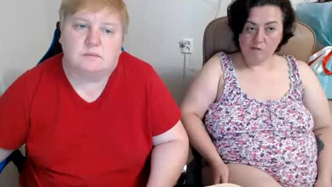 Snapshot of hotfiremommy chatting on July 2026 08:50:01 PM LimonkaFire online show from July 2026 08:50:01 PM