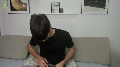 QUENTIN online show from October 2025 06:50:02 AM