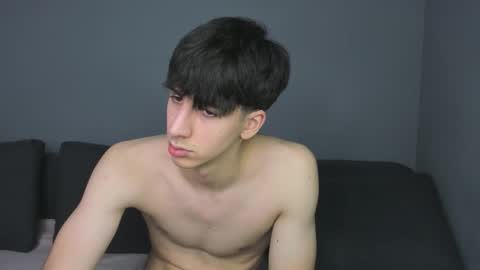 QUENTIN online show from December 2025 06:41:02 AM