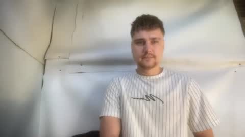 Snapshot of hotgentleman_3003 chatting on July 2026 08:10:01 AM William online show from July 2026 08:10:01 AM