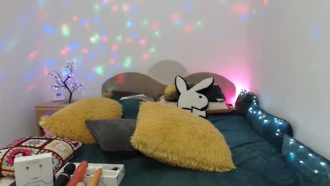 hotgirlkarina online show from November 2025 05:18:02 AM