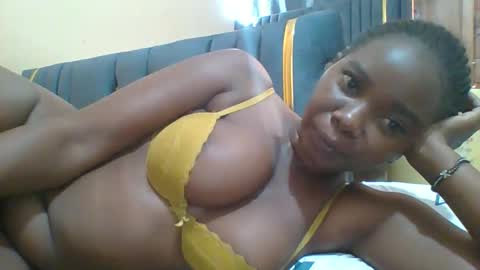Snapshot of hotgodees chatting on May 2026 04:52:01 AM Queen online show from May 2026 04:52:01 AM