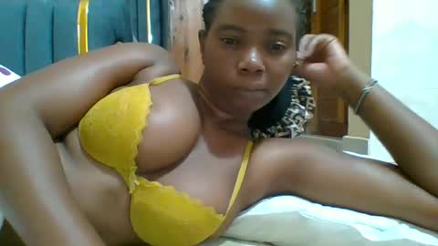 Snapshot of hotgodees chatting on June 2026 04:10:01 AM Queen online show from June 2026 04:10:01 AM