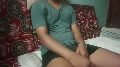 hotguyy001 online show from February 2026 09:05:01 AM