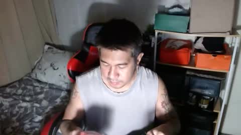 Snapshot of hothunkybear23 chatting on December 2025 02:18:01 AM Khel online show from December 2025 02:18:01 AM