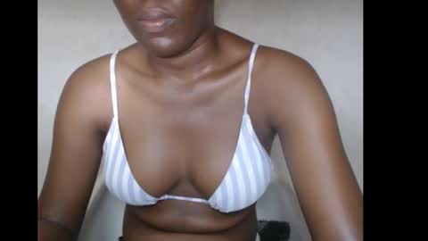 hotjessie0 online show from October 2025 05:22:01 AM