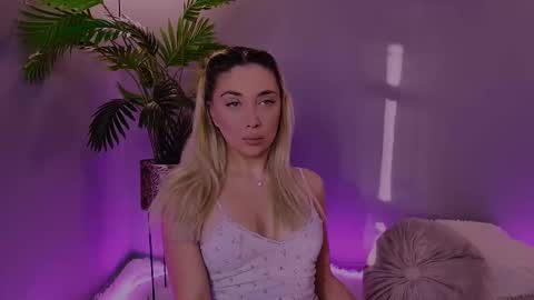 Snapshot of hotjessxx chatting on January 2026 07:24:02 AM Maria online show from January 2026 07:24:02 AM