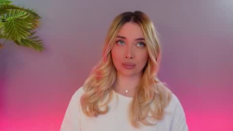 Snapshot of hotjessxx chatting on January 2026 03:28:01 PM Maria online show from January 2026 03:28:01 PM