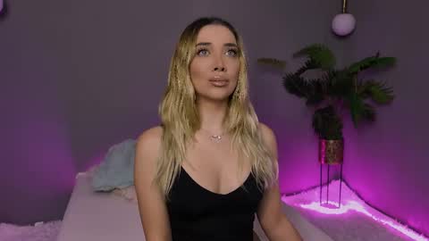 Snapshot of hotjessxx chatting on March 2026 05:02:01 AM Maria online show from March 2026 05:02:01 AM