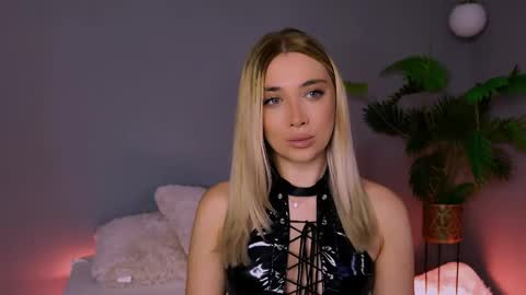 Snapshot of hotjessxx chatting on April 2026 04:05:02 AM Maria online show from April 2026 04:05:02 AM