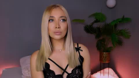 Snapshot of hotjessxx chatting on May 2026 04:50:02 AM Maria online show from May 2026 04:50:02 AM
