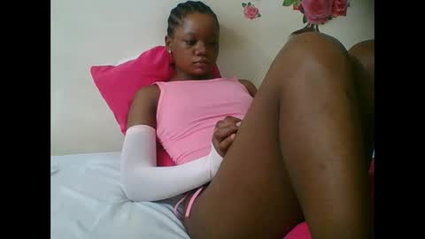 LOYCE online show from October 2025 08:43:01 PM