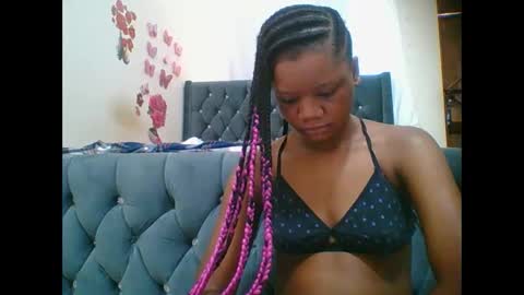 LOYCE online show from November 2025 08:06:02 AM