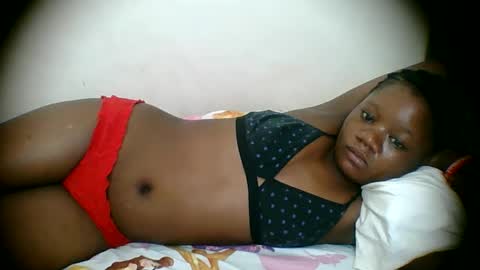 Snapshot of hotjeylee chatting on April 2026 10:44:02 PM LOYCE online show from April 2026 10:44:02 PM