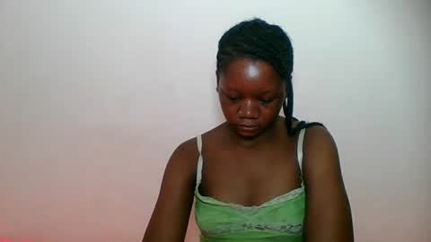 Snapshot of hotjeylee chatting on April 2026 12:41:01 AM LOYCE online show from April 2026 12:41:01 AM