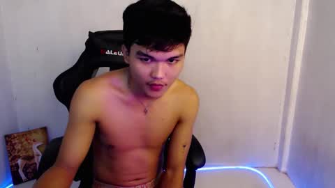 Snapshot of hotking_cummer chatting on February 2026 01:20:01 PM hotking_cummer online show from February 2026 01:20:01 PM