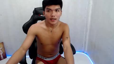 Snapshot of hotking_cummer chatting on March 2026 01:28:01 PM hotking_cummer online show from March 2026 01:28:01 PM