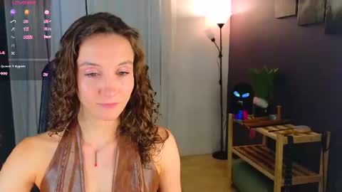 Snapshot of hotlaracroft chatting on June 2026 03:03:01 PM Allison online show from June 2026 03:03:01 PM