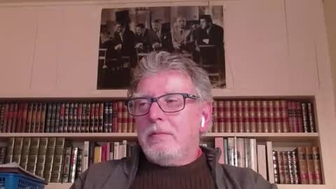 Snapshot of hotlux_54 chatting on December 2024 11:25:01 PM hotlux_54 online show from December 2024 11:25:01 PM