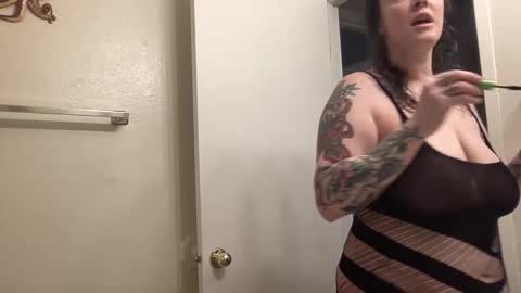 Snapshot of hotmama6666 chatting on February 2025 11:41:02 PM Annabelle online show from February 2025 11:41:02 PM