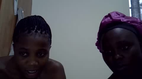 hotmary64 online show from December 2025 11:37:01 AM